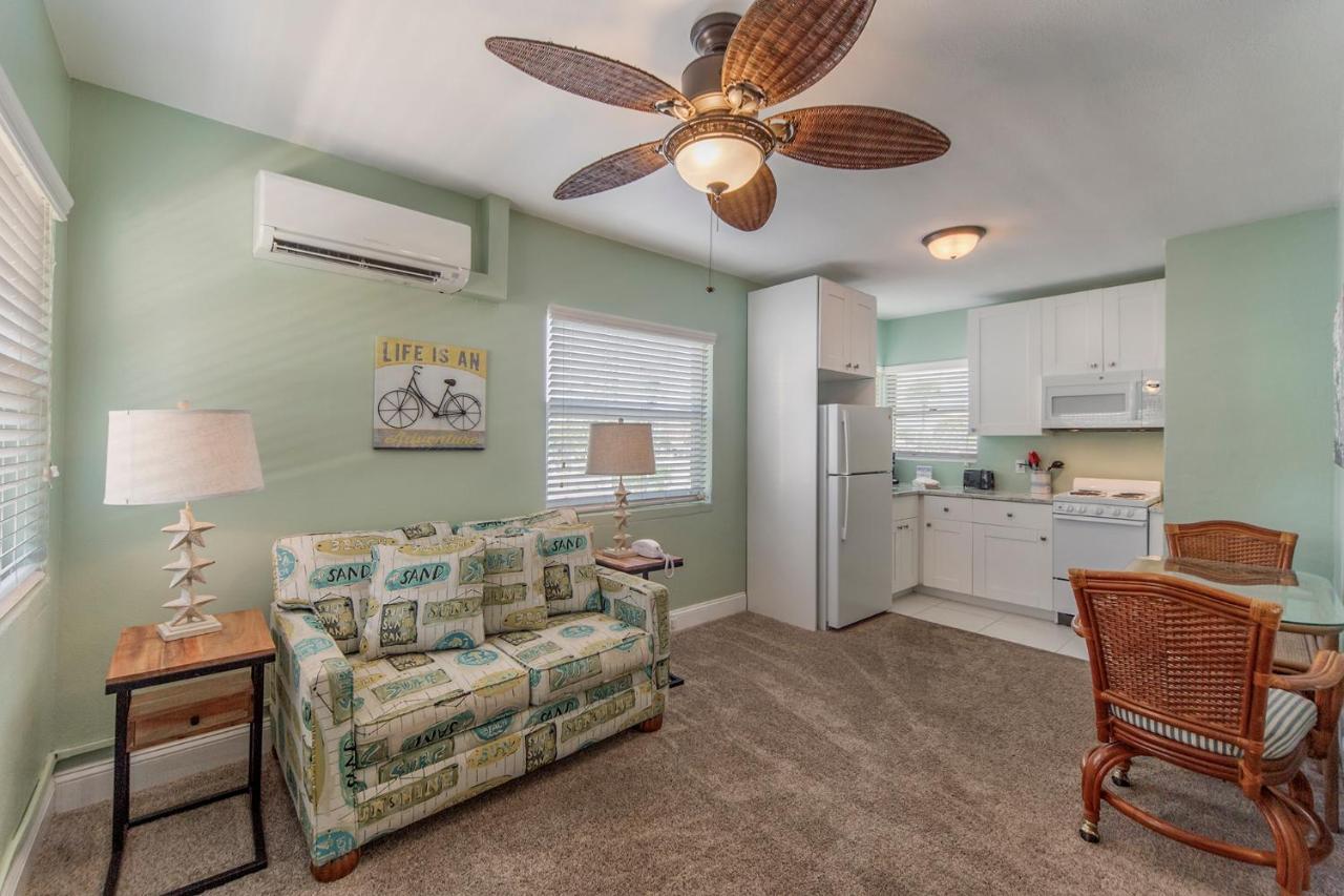 #212 Surf Song Resort St. Pete Beach Esterno foto